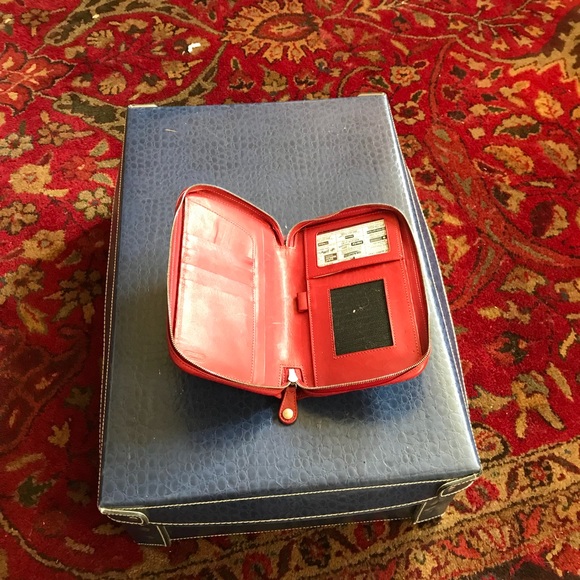 Wallet - Picture 2 of 3